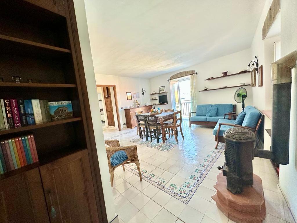 Molo Sea View Apartment Cefalu