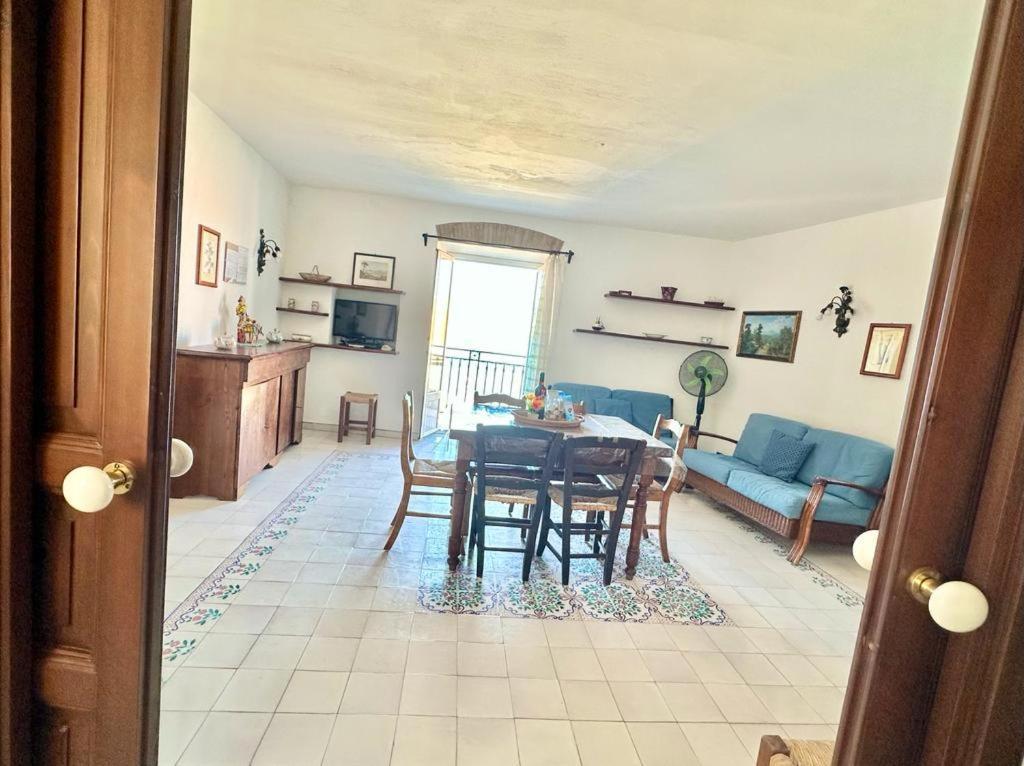 Molo Sea View Apartment